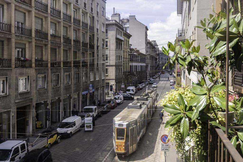 Osti 3 Beautifully Furnished Apartment Milan Exterior photo