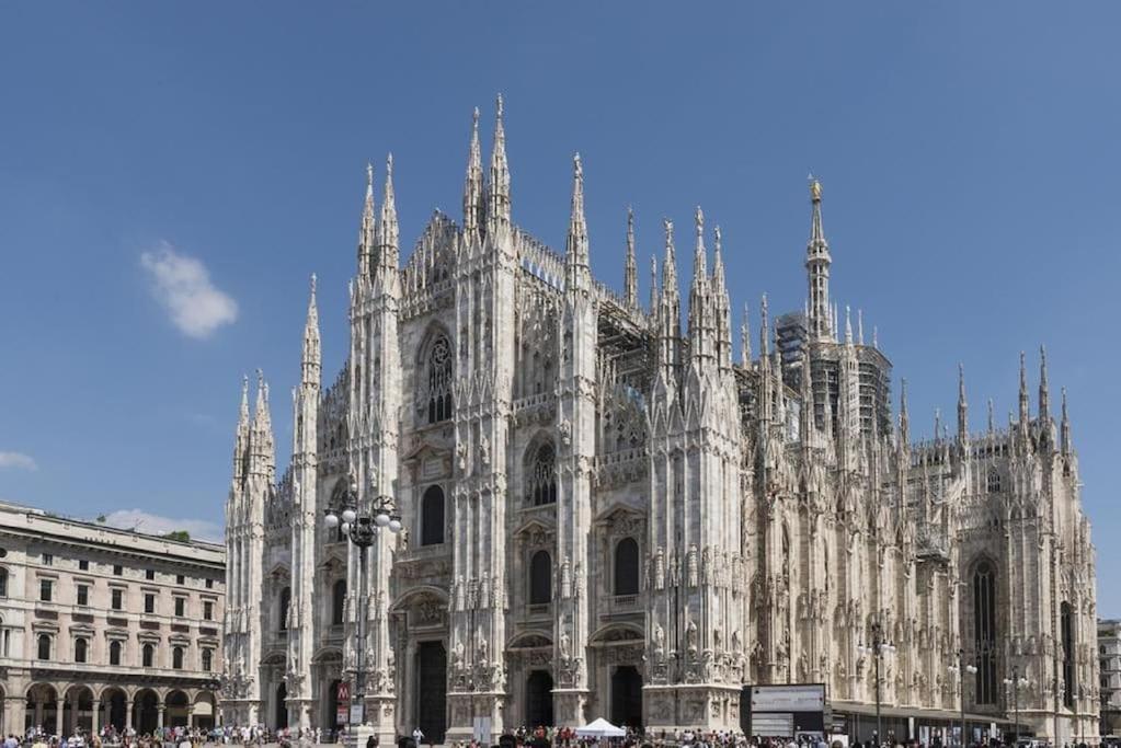 Osti 3 Beautifully Furnished Apartment Milan Exterior photo